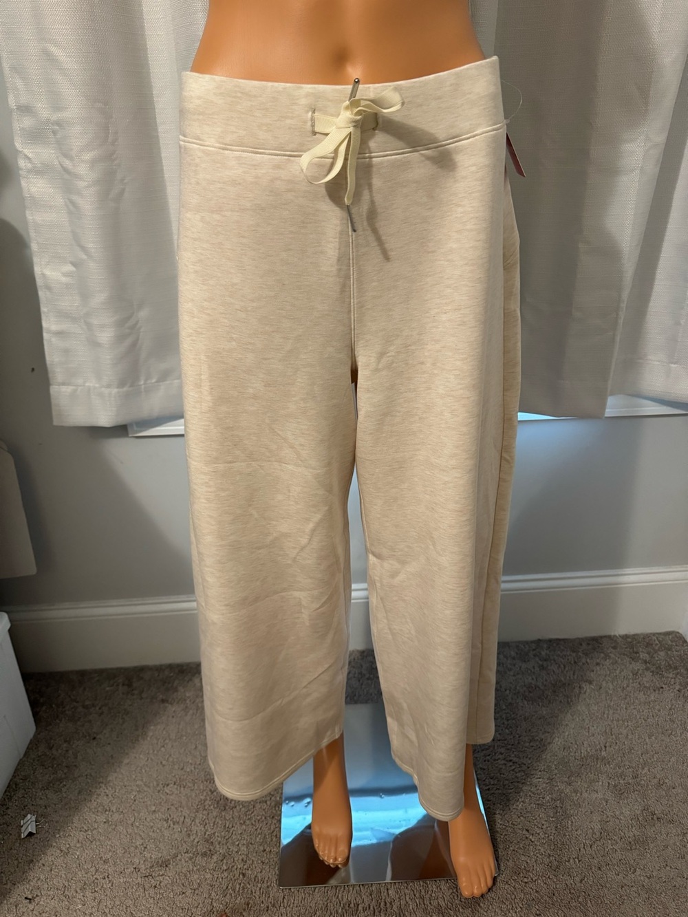 Cool Spanx size L oatmeal heather wide leg cropped sweat pants women new
